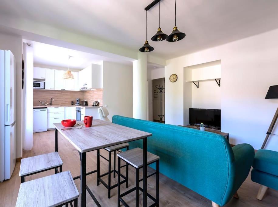 L'Azur 15'Plage 10'Port 5'Train Clim Wifi Pkg Apartment Toulon Bagian luar foto